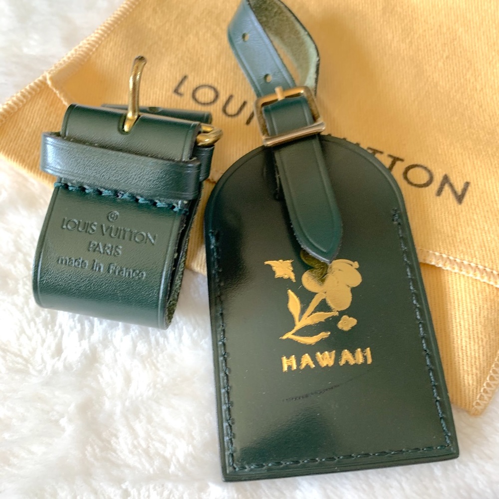 ❌SOLD💔❌ Louis Vuitton Luggage Tag & Luggage Loop